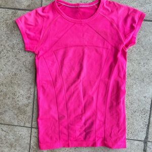 Ivviva by Lululemon Swiftly Tech Short Sleeve